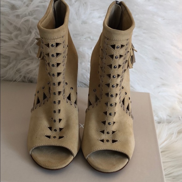 Jimmy Choo Booty - Picture 5 of 8